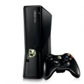Xbox360 Slim 4gb Com 2 Controle Sem Fio + Fifa 2013 Original